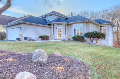 4005 Minnesota Ln N, Plymouth, MN 55446