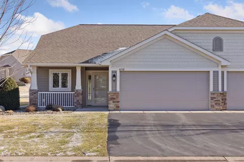 438 Cassandra Dr #41, New Richmond, WI 54017