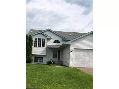 407 1st St N, Montrose, MN 55363