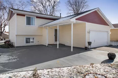 605 Baxter St N, Champlin, MN 55316 photo 2