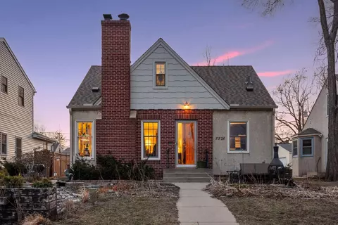 5524 Thomas Ave S, Minneapolis, MN 55410