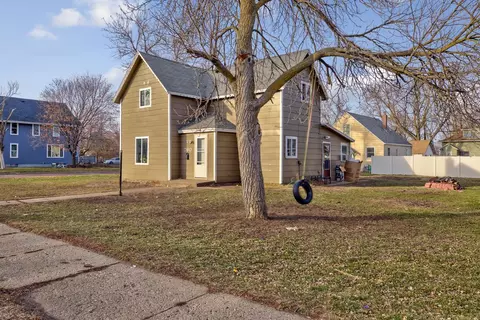 760 12th St, Windom, MN 56101 photo 2