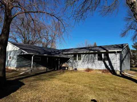 Exterior - 1129 4th St, Dawson, MN 56232 photo 9 of 10
