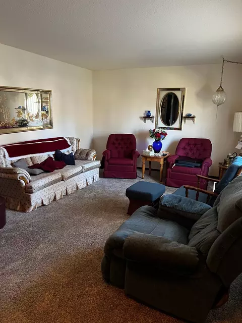 Living - 1129 4th St, Dawson, MN 56232 photo 1 of 5