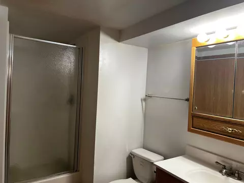 Bath - 1129 4th St, Dawson, MN 56232 photo 7 of 8