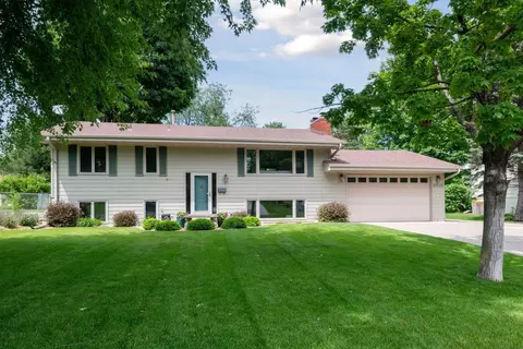 8516 29th Ave N, New Hope, MN 55427