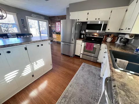 600 W Thomas Ave, Marshall, MN 56258 photo 8