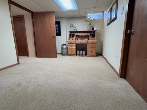 600 W Thomas Ave, Marshall, MN 56258 photo 13