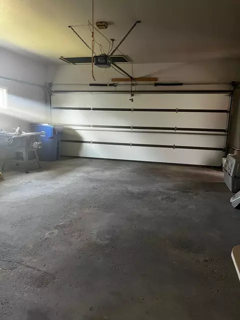 321 E 6th St, Madison, MN 56256 photo 9