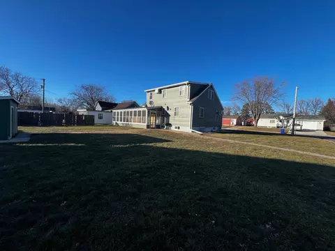 321 E 6th St, Madison, MN 56256 photo 5