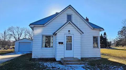 124 Dakota Ave SE, Staples, MN 56479