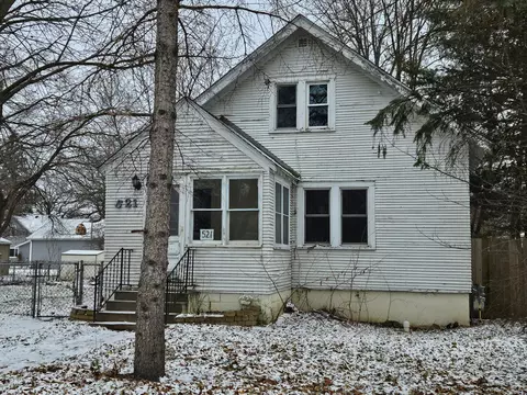 521 Wilson Ave NE, Saint Cloud, MN 56304