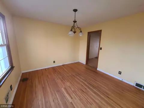 4257 Amber Ct, Eagan, MN 55122 photo 3