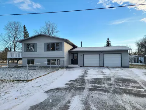 604 16th St E, International Falls, MN 56649