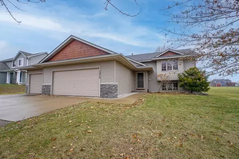 1576 Mallard Ave, Baldwin, WI 54002