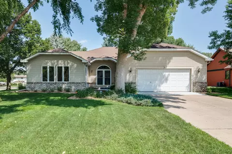 831 Westwind Dr, Little Canada, MN 55109