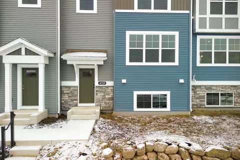 4719 Bottlebrush Ln, Minnetrista, MN 55331