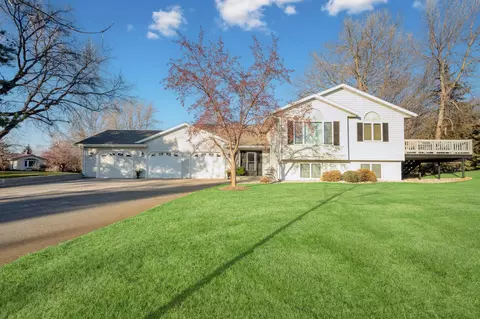 2913 Crestwood Dr NE, Alexandria, MN 56308