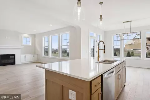 16862 47th Pl N, Plymouth, MN 55446