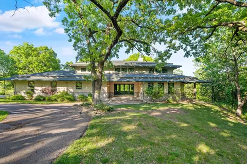 21350 Old Windsor Rd, Welch, MN 55089