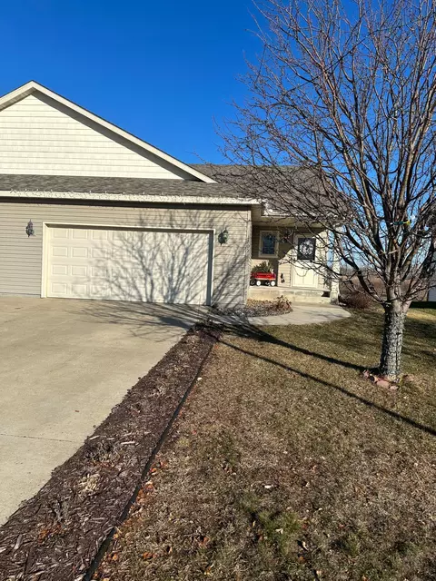 1205 Mockingbird Loop, Sartell, MN 56377