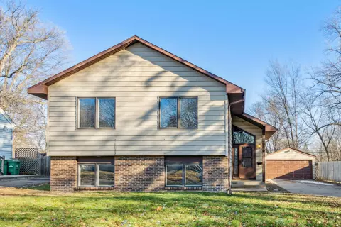 3934 Yates Ave N, Robbinsdale, MN 55422