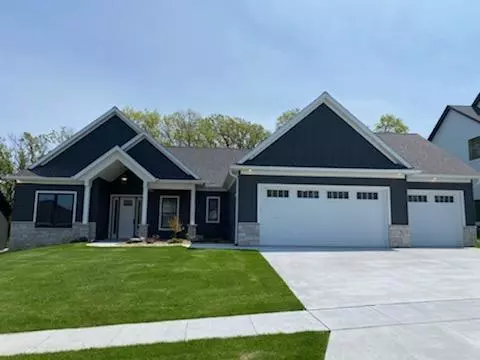 3210 Yellow Rose Ln SW, Rochester, MN 55902