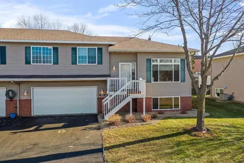 1309 Constitutional Dr, Northfield, MN 55057