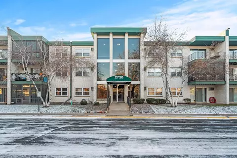 2730 Dale St N #D313, Roseville, MN 55113