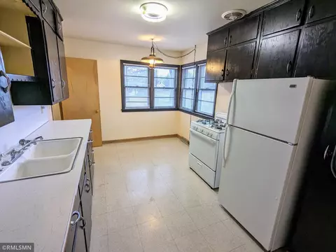 611 Park Ave E, Olivia, MN 56277 photo 10