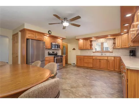 304 1st St E, Chokio, MN 56221 photo 3