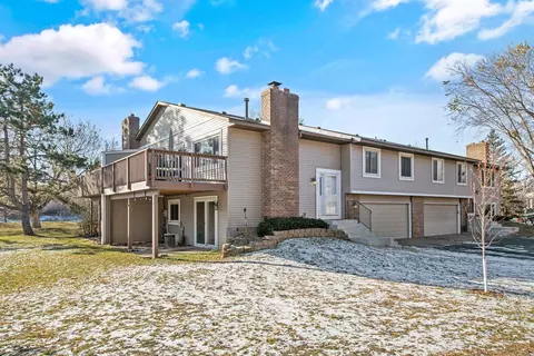 8352 140th St W, Apple Valley, MN 55124