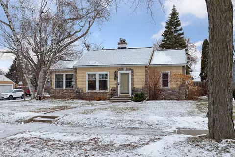 776 Nebraska Ave E, Saint Paul, MN 55106