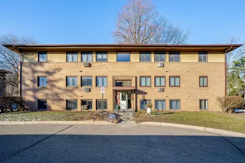 2375 Unity Ave N, Golden Valley, MN 55422