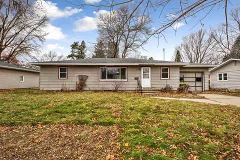 1112 Winona St, Northfield, MN 55057