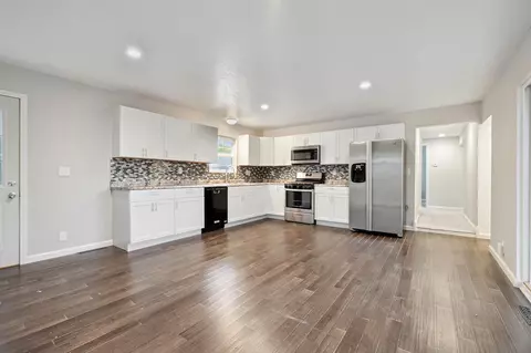 406 Faversham Rd, Willernie, MN 55090 photo 3