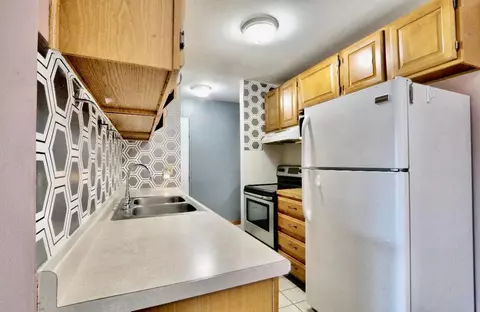 12950 Nicollet Ave #101, Burnsville, MN 55337