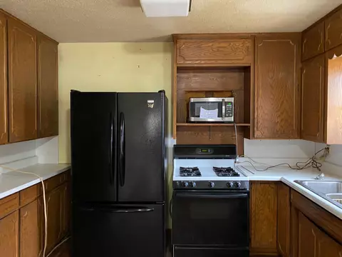 1435 Todd Ave, Albert Lea, MN 56007 photo 3