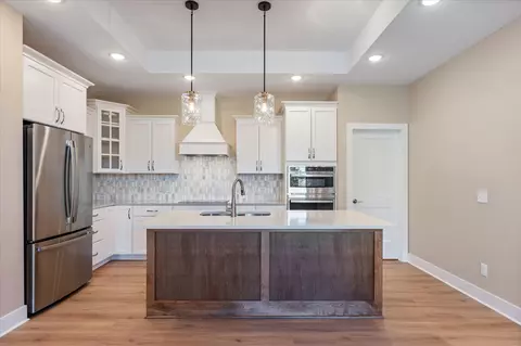 1433 Melody Ct, Hastings, MN 55033