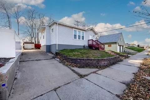 213 E 40th St, Minneapolis, MN 55409