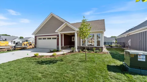 1421 Melody Ct, Hastings, MN 55033