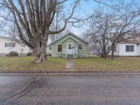 817 2nd Ave NE, Brainerd, MN 56401 photo 2