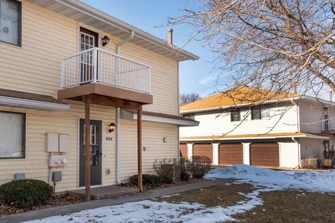 2642 Brookdale Ln, Brooklyn Park, MN 55444