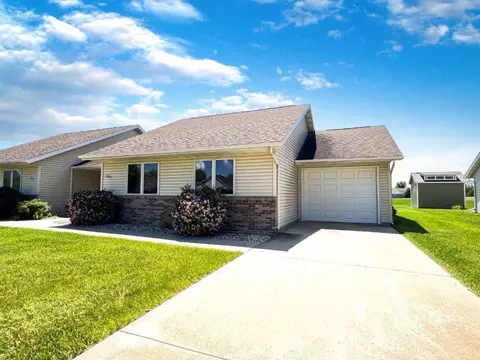 1620 Blue Jay Blvd, Fairmont, MN 56031