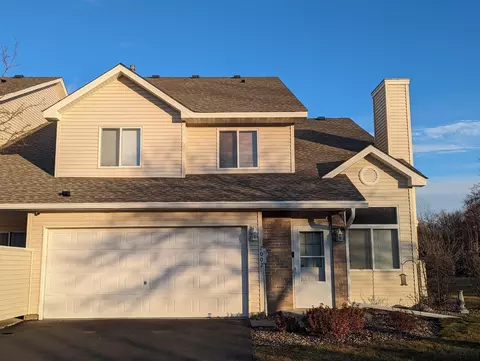 7002 49th St N, Oakdale, MN 55128
