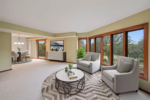 210 W Grant St #314, Minneapolis, MN 55403