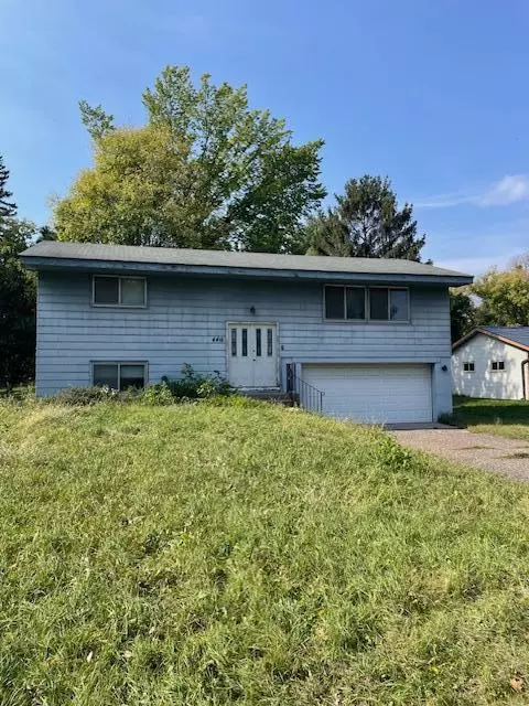 446 Old Highway 8 SW, New Brighton, MN 55112