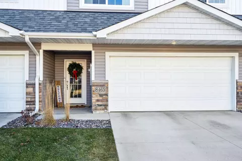 8465 Gateway Cir, Monticello, MN 55362