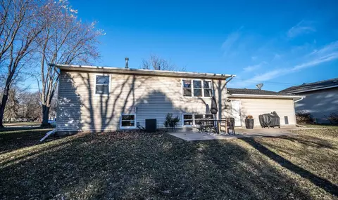 511 3rd St N, Dundas, MN 55019 photo 2