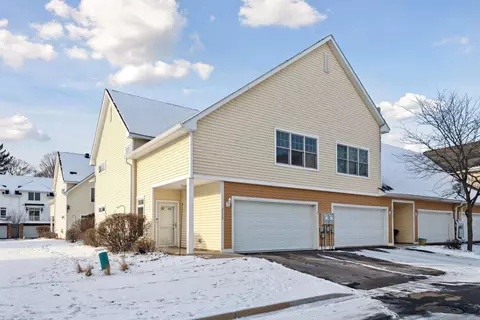 2135 Old School Rd, Mound, MN 55364
